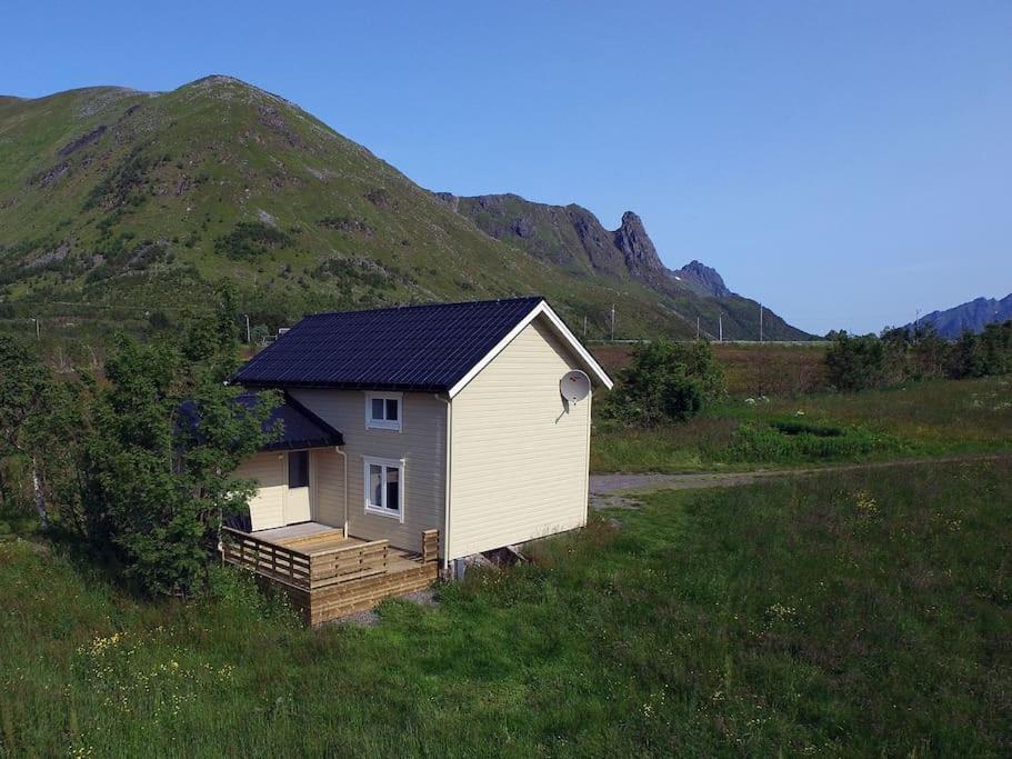Charming House By The Sea, Lofoten! Laupstad المظهر الخارجي الصورة
